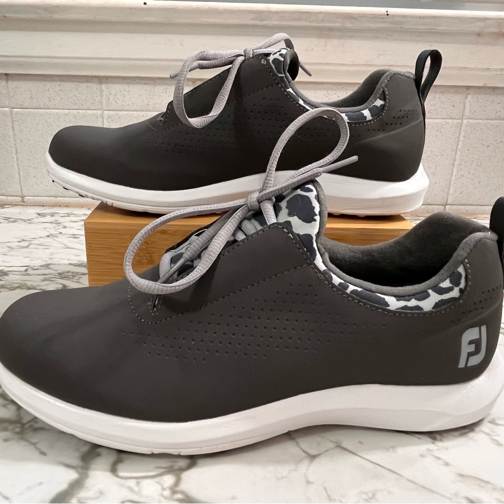 FootJoy Leisure Spikeless Golf Shoes in Charcoal and Leopard Colorway